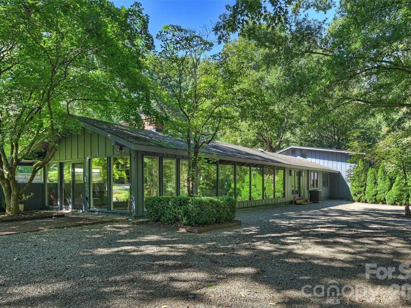 101 Westover Drive, Monroe, NC 28112.  MLS# CAR4423061, YatesRealty ID 54087. 