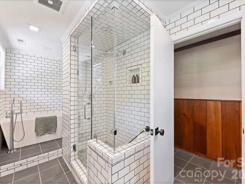 101 Westover Drive, Monroe, NC 28112.  MLS# CAR4423061, YatesRealty ID 54087. 