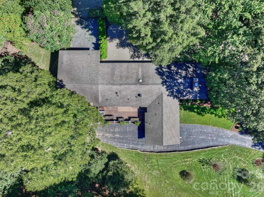 101 Westover Drive, Monroe, NC 28112.  MLS# CAR4423061, YatesRealty ID 54087. 