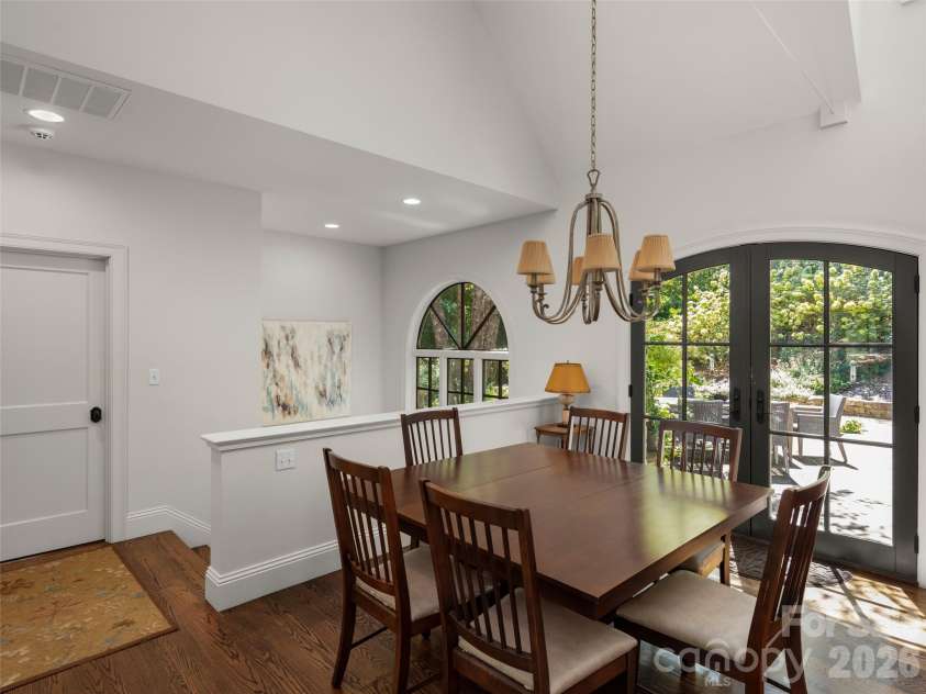 89 Emmas Grove Road, Fletcher, NC 28732.  MLS# CAR4430360, YatesRealty ID 54088. Dining Room