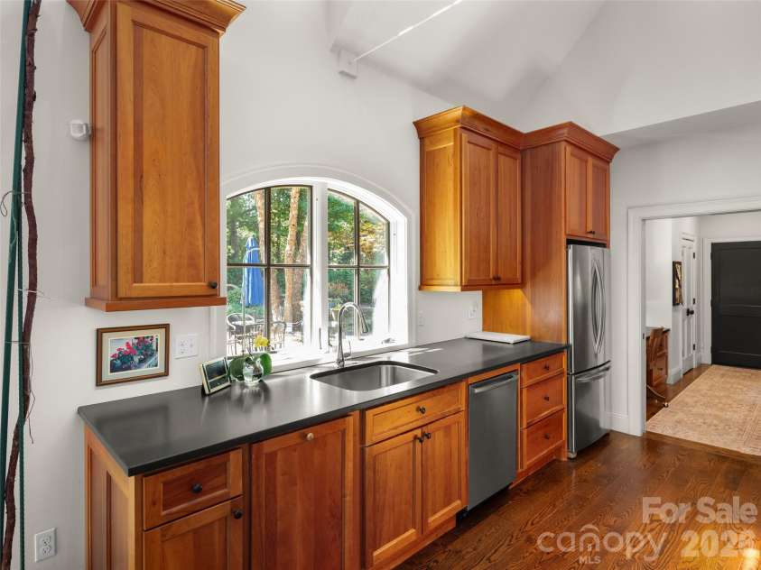 89 Emmas Grove Road, Fletcher, NC 28732.  MLS# CAR4430360, YatesRealty ID 54088. Kitchen