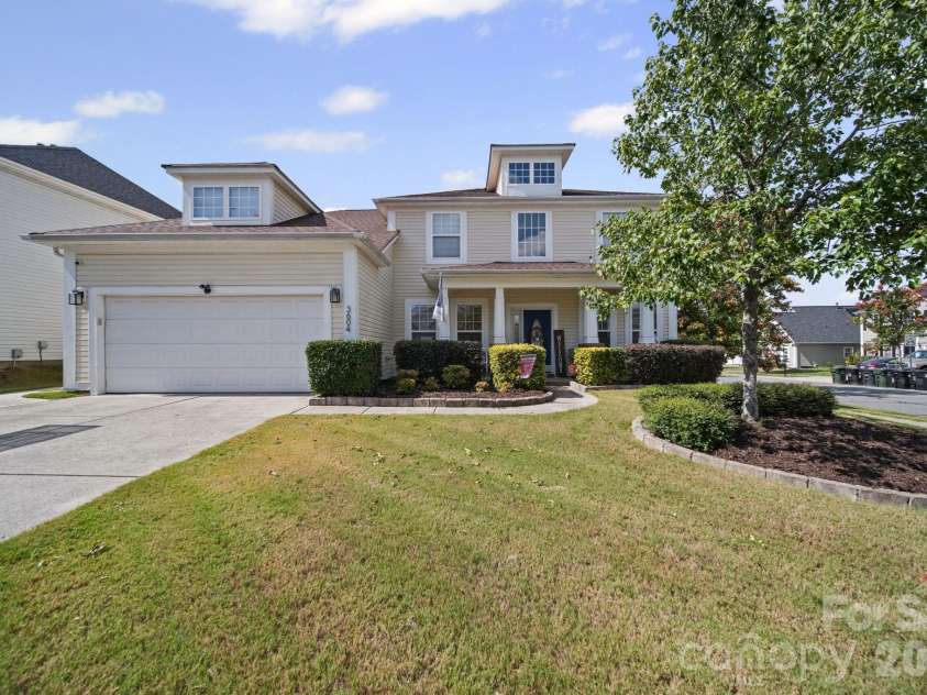 3604 Grovecreek Pond Drive, Concord, NC 28027.  MLS# CAR4428204, YatesRealty ID 54089. Front of home
