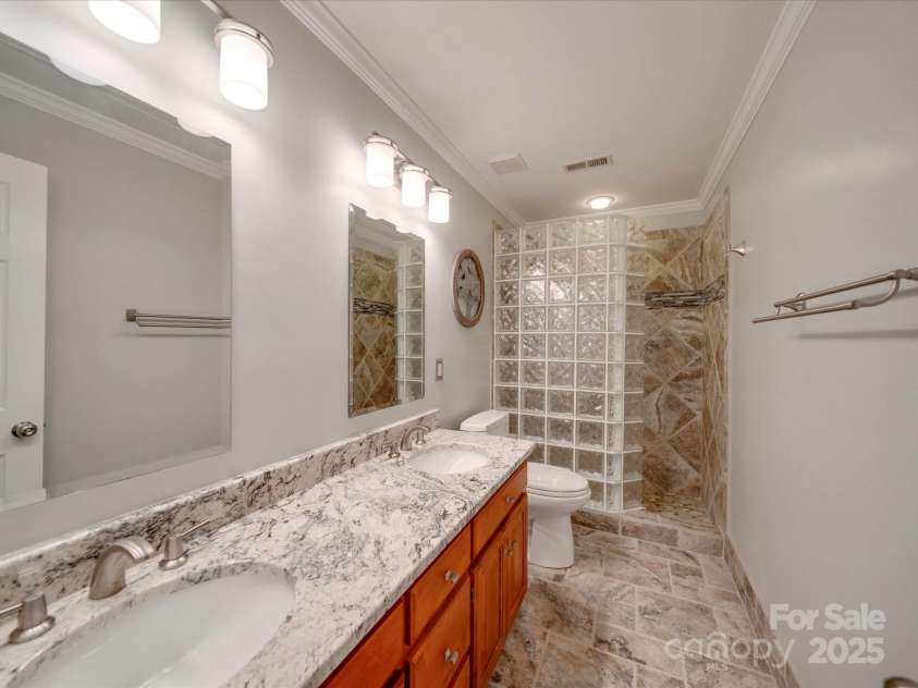 6020 Havencrest Court, Concord, NC 28027.  MLS# CAR4219332, YatesRealty ID 5409. 