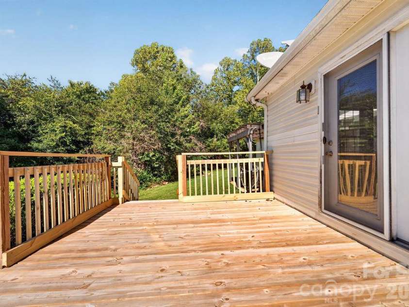 6041 Kaylas Ridge Road, Connelly Springs, NC 28612.  MLS# CAR4429448, YatesRealty ID 54091. 