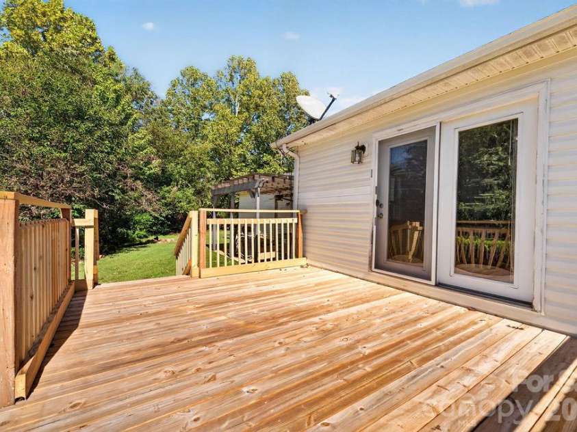 6041 Kaylas Ridge Road, Connelly Springs, NC 28612.  MLS# CAR4429448, YatesRealty ID 54091. Brand new deck