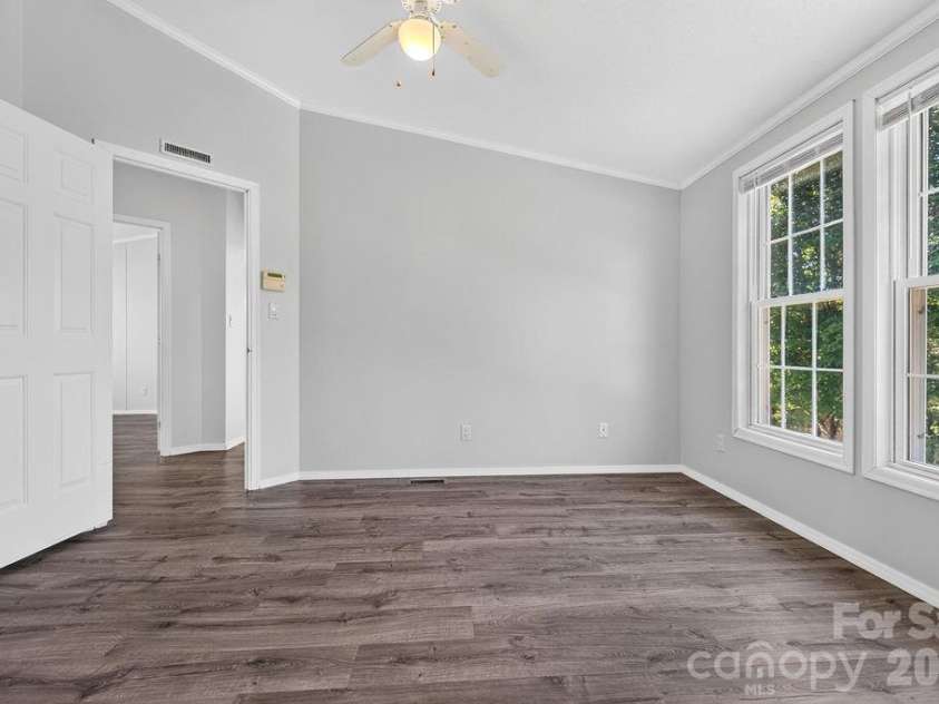 6041 Kaylas Ridge Road, Connelly Springs, NC 28612.  MLS# CAR4429448, YatesRealty ID 54091. Sitting room
