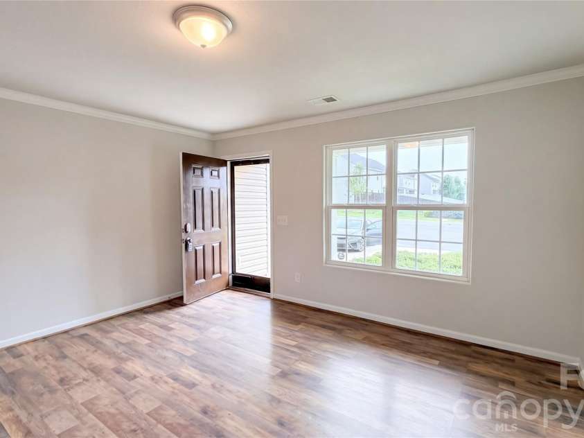 6130 Loy Court, Charlotte, NC 28214.  MLS# CAR4430387, YatesRealty ID 54094. 