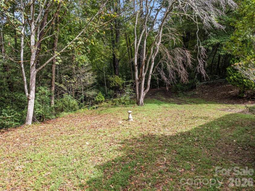 177 Mica Ridge, Sylva, NC 28779.  MLS# CAR4430368, YatesRealty ID 54095. 