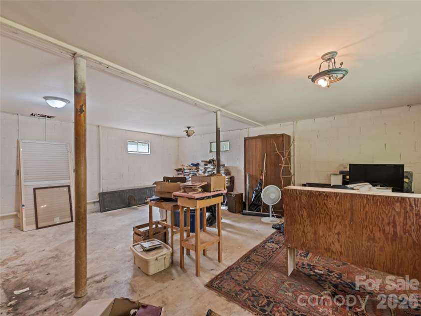 177 Mica Ridge, Sylva, NC 28779.  MLS# CAR4430368, YatesRealty ID 54095. 