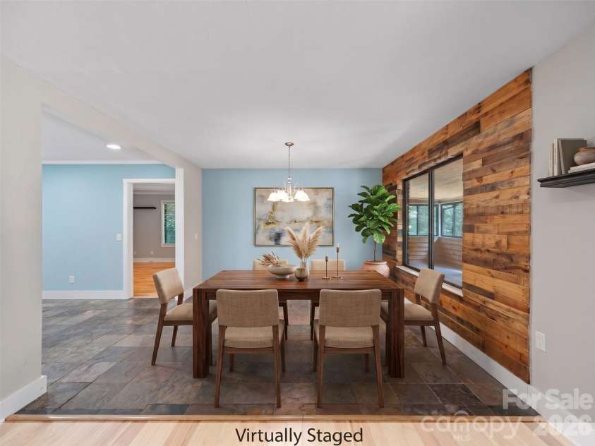 130 Brandon Road, Hendersonville, NC 28739.  MLS# CAR4429232, YatesRealty ID 54097. 