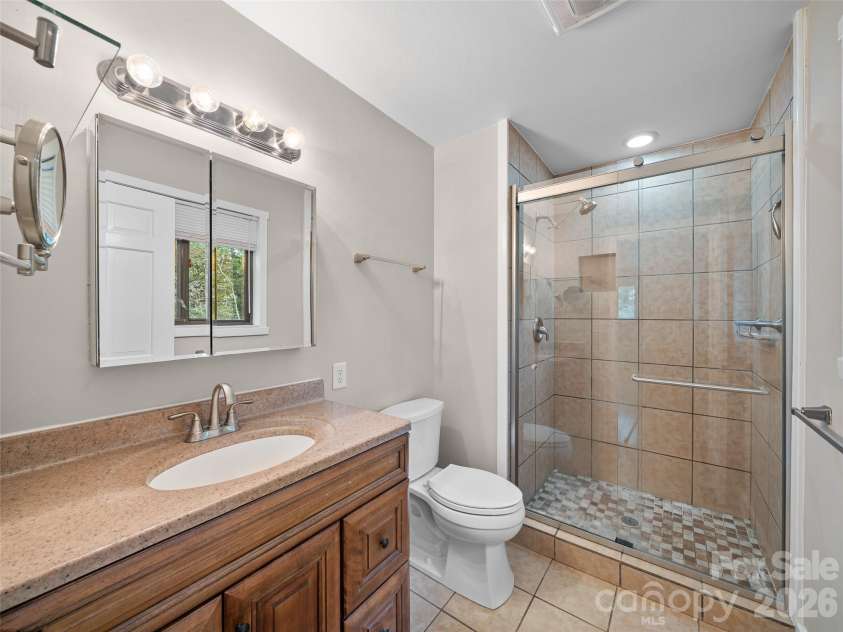 130 Brandon Road, Hendersonville, NC 28739.  MLS# CAR4429232, YatesRealty ID 54097. 