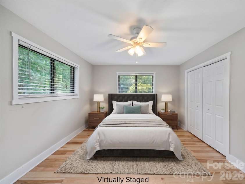 130 Brandon Road, Hendersonville, NC 28739.  MLS# CAR4429232, YatesRealty ID 54097. 
