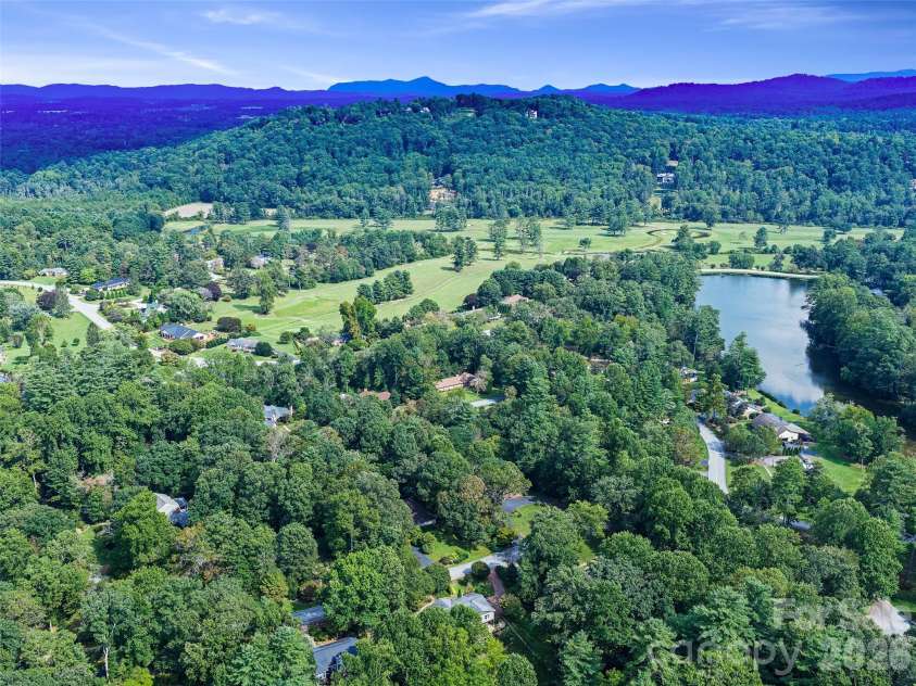 130 Brandon Road, Hendersonville, NC 28739.  MLS# CAR4429232, YatesRealty ID 54097. 