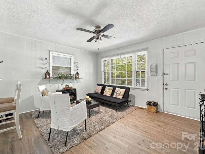 3702 Jonesville Lockhart Highway, Union, SC 29379.  MLS# CAR4429868, YatesRealty ID 54099. 