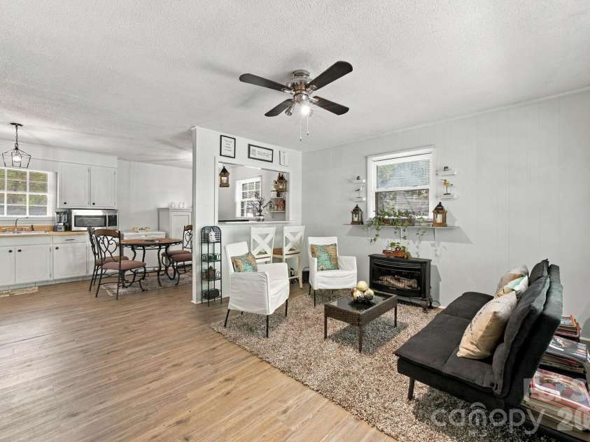 3702 Jonesville Lockhart Highway, Union, SC 29379.  MLS# CAR4429868, YatesRealty ID 54099. 