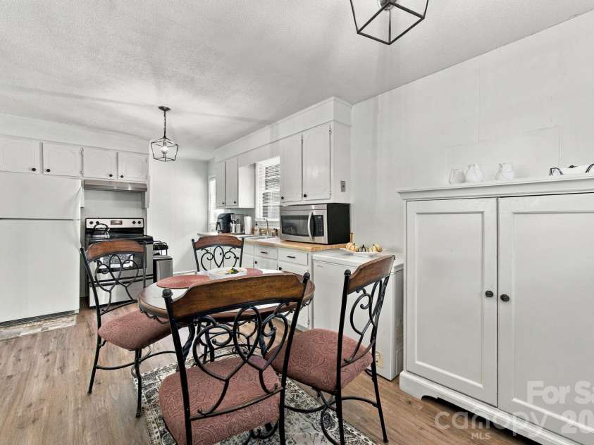 3702 Jonesville Lockhart Highway, Union, SC 29379.  MLS# CAR4429868, YatesRealty ID 54099. 