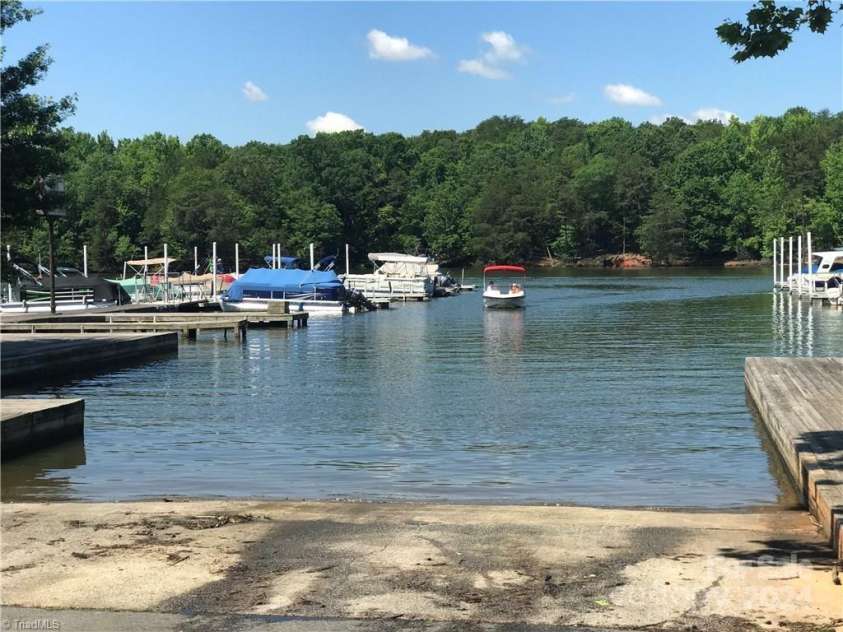 116 Hummingbird Drive, New London, NC 28127.  MLS# CAR4134280, YatesRealty ID 541. 