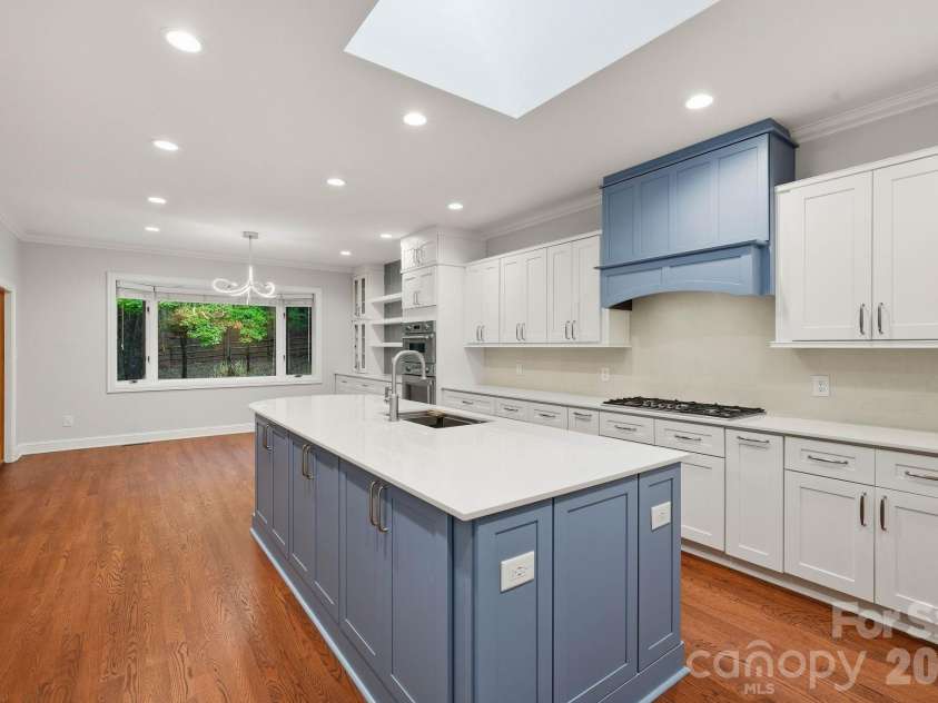 935 Woods Loop, Waxhaw, NC 28173.  MLS# CAR4429196, YatesRealty ID 54100. 