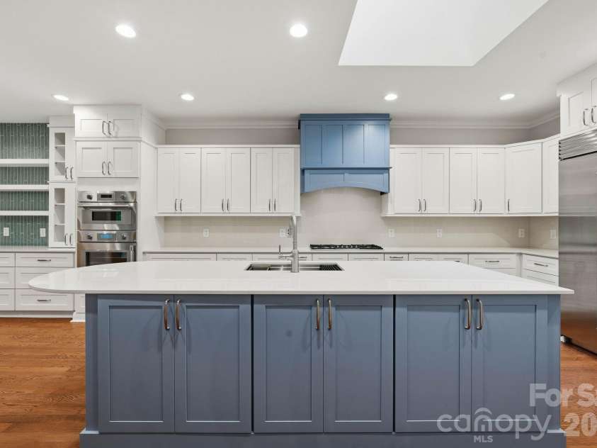 935 Woods Loop, Waxhaw, NC 28173.  MLS# CAR4429196, YatesRealty ID 54100. 