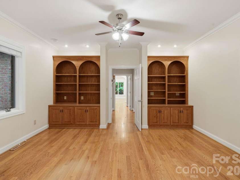 935 Woods Loop, Waxhaw, NC 28173.  MLS# CAR4429196, YatesRealty ID 54100. 