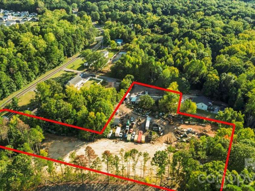 13225 Asbury Chapel Road, Huntersville, NC 28078.  MLS# CAR4430405, YatesRealty ID 54103. 