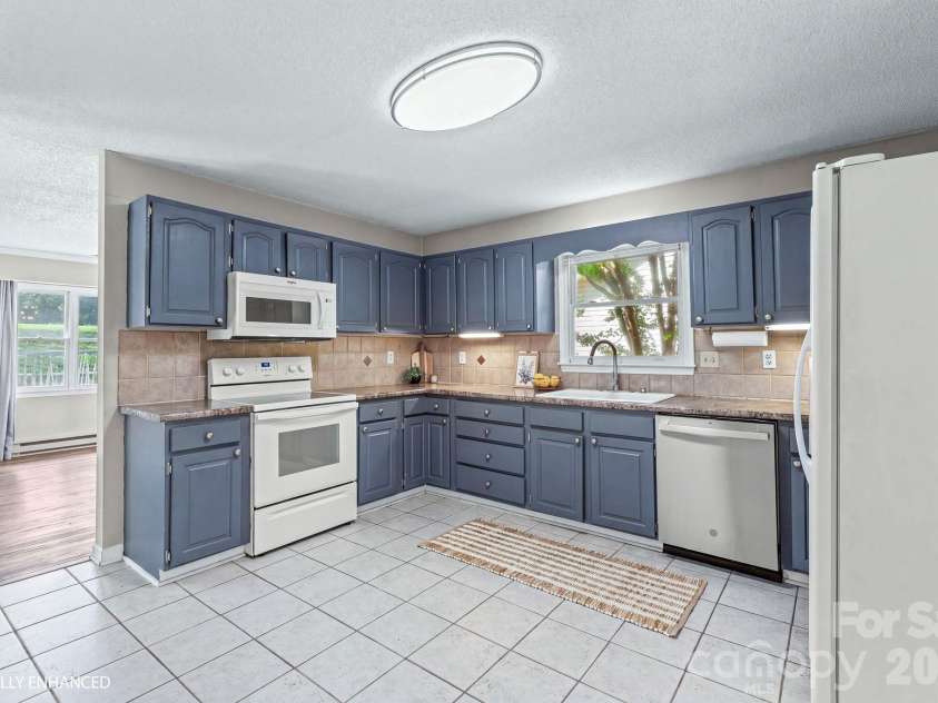 302 Hidden Creek Circle, Salisbury, NC 28147.  MLS# CAR4429824, YatesRealty ID 54105. 