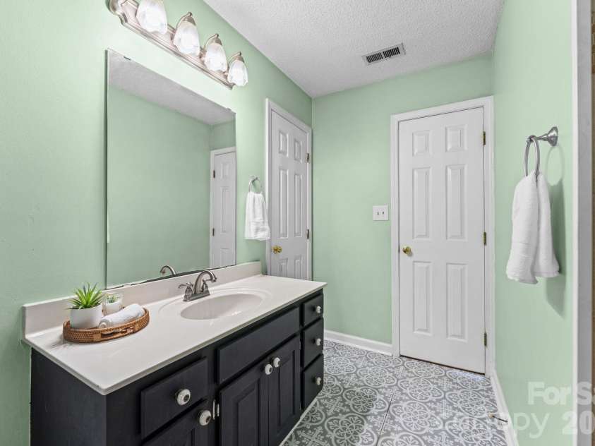 302 Hidden Creek Circle, Salisbury, NC 28147.  MLS# CAR4429824, YatesRealty ID 54105. 