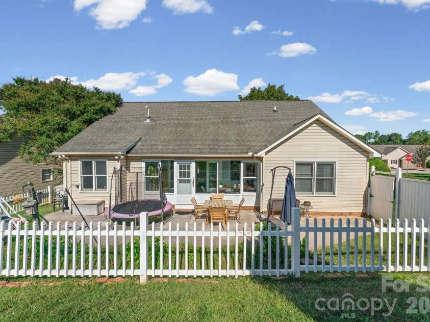 302 Hidden Creek Circle, Salisbury, NC 28147.  MLS# CAR4429824, YatesRealty ID 54105. Fence Backyard