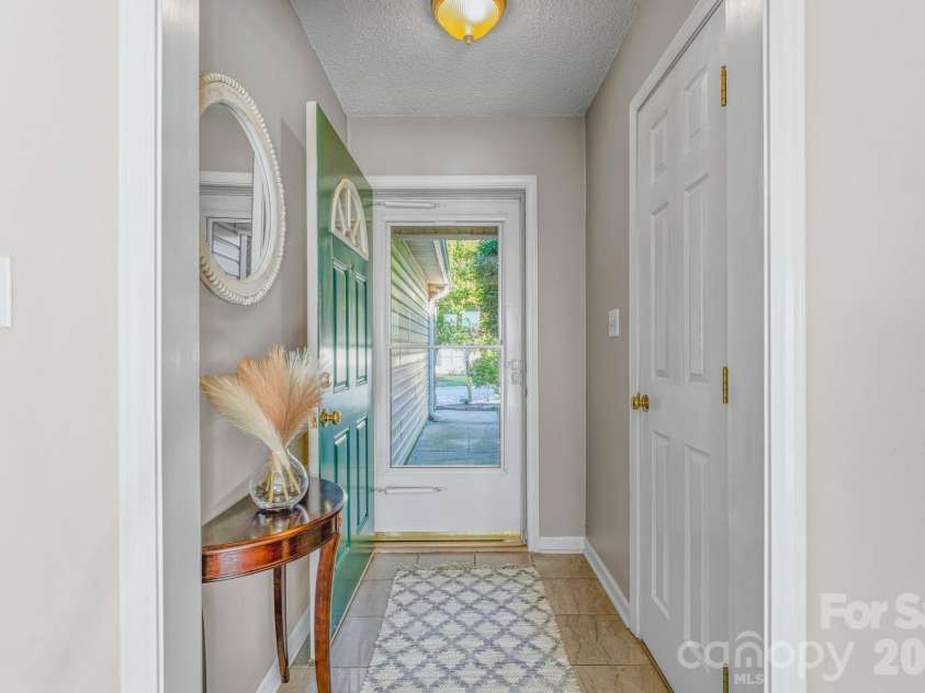 302 Hidden Creek Circle, Salisbury, NC 28147.  MLS# CAR4429824, YatesRealty ID 54105. Front Entry
