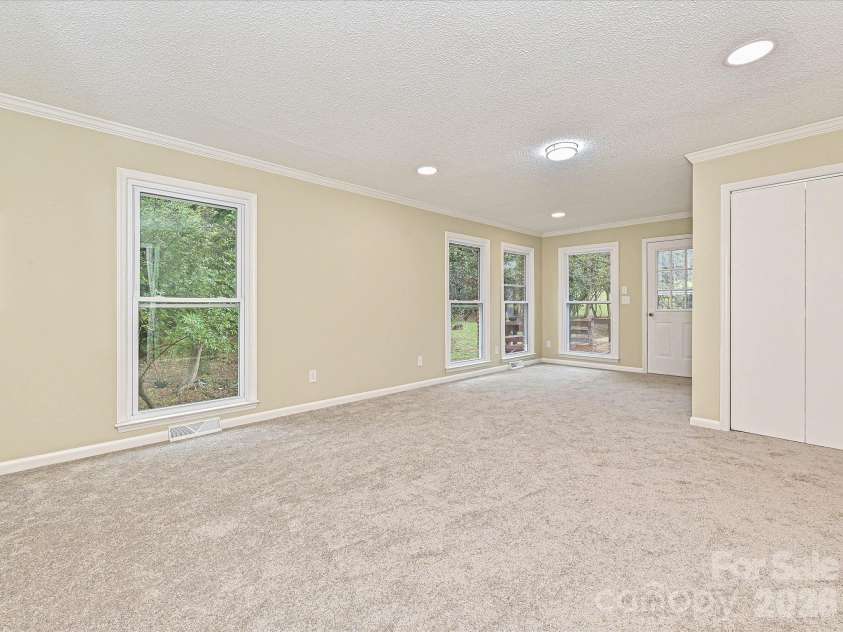 655 Greenbriar Avenue, Rock Hill, SC 29730.  MLS# CAR4429984, YatesRealty ID 54108. 
