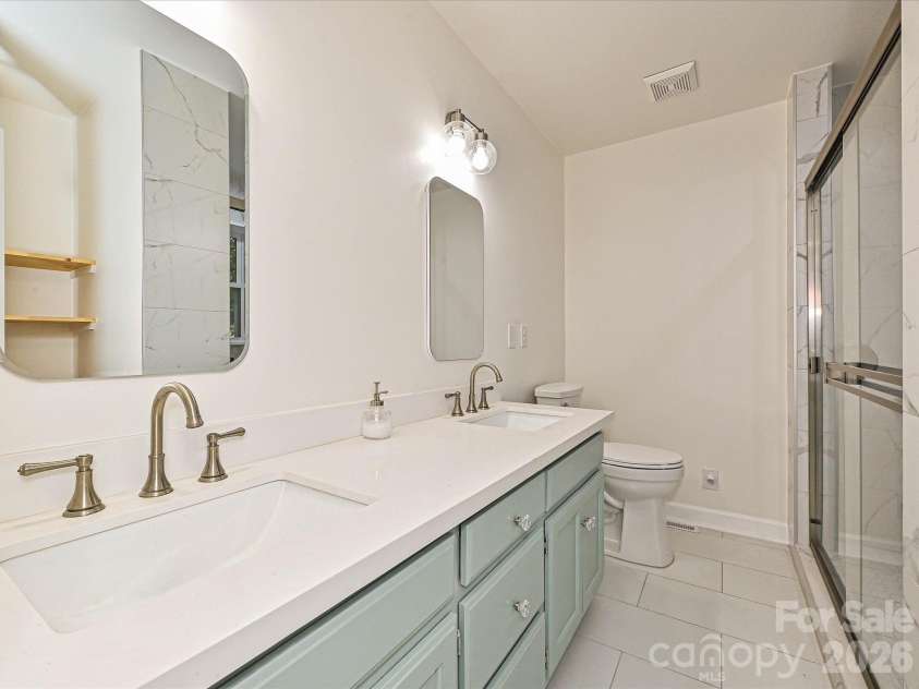 655 Greenbriar Avenue, Rock Hill, SC 29730.  MLS# CAR4429984, YatesRealty ID 54108. 