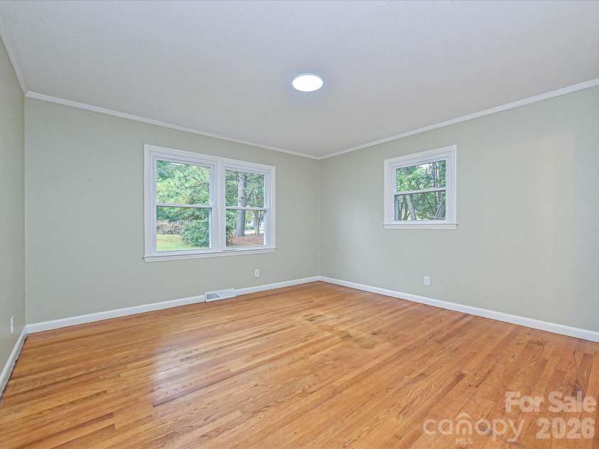 655 Greenbriar Avenue, Rock Hill, SC 29730.  MLS# CAR4429984, YatesRealty ID 54108. 