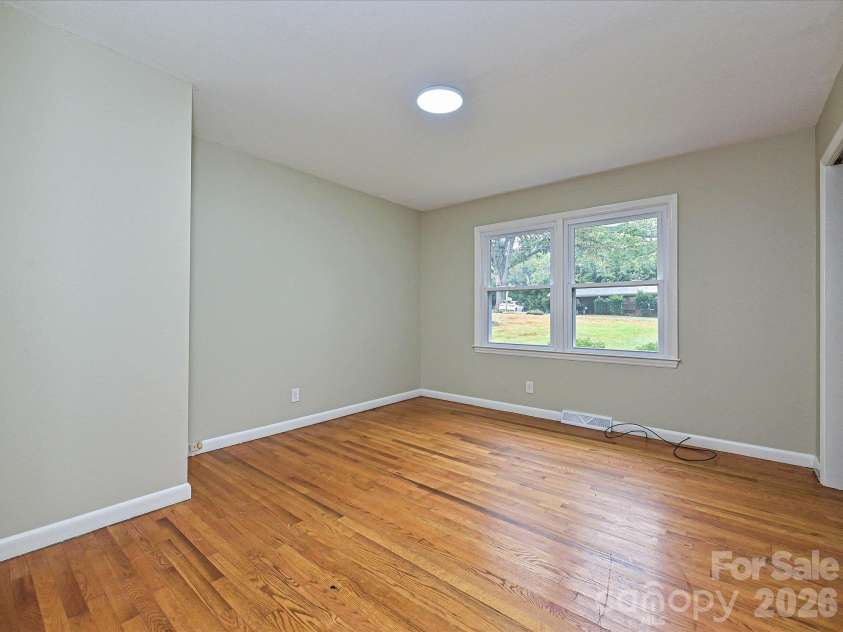 655 Greenbriar Avenue, Rock Hill, SC 29730.  MLS# CAR4429984, YatesRealty ID 54108. 