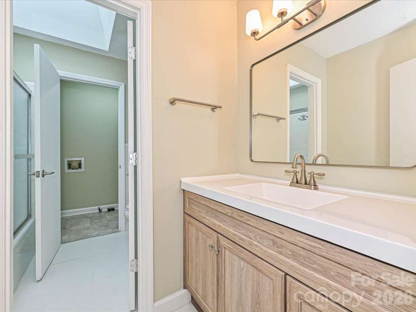 655 Greenbriar Avenue, Rock Hill, SC 29730.  MLS# CAR4429984, YatesRealty ID 54108. 