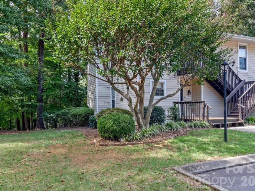 178 Driftwood Lane, Winston Salem, NC 27104.  MLS# CAR4430407, YatesRealty ID 54110. 