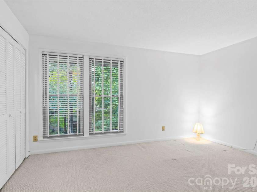178 Driftwood Lane, Winston Salem, NC 27104.  MLS# CAR4430407, YatesRealty ID 54110. 