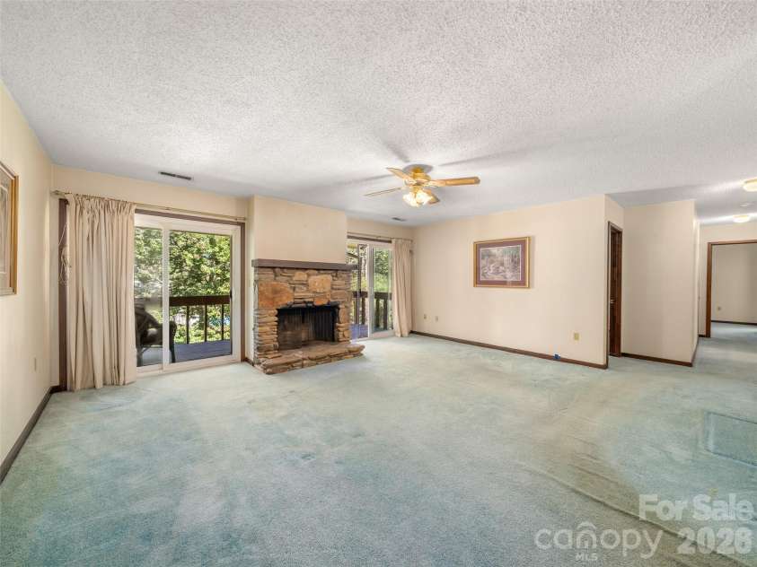 111 Shepard Square, Brevard, NC 28712.  MLS# CAR4430413, YatesRealty ID 54111. 