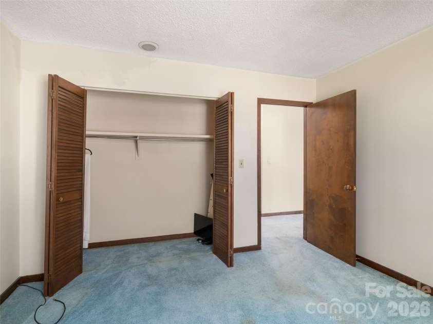 111 Shepard Square, Brevard, NC 28712.  MLS# CAR4430413, YatesRealty ID 54111. 