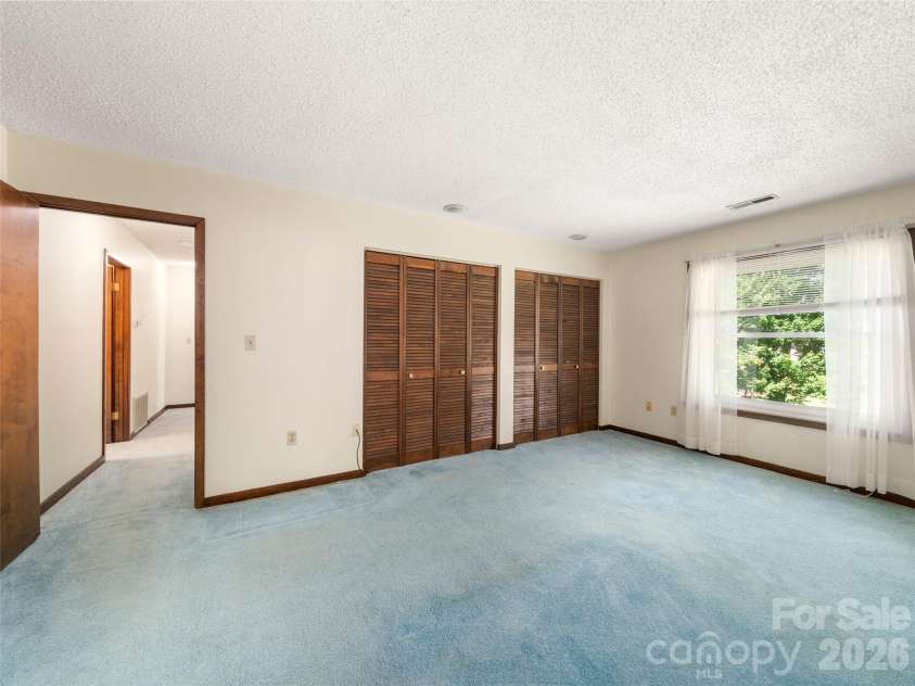 111 Shepard Square, Brevard, NC 28712.  MLS# CAR4430413, YatesRealty ID 54111. 