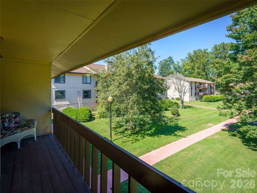 111 Shepard Square, Brevard, NC 28712.  MLS# CAR4430413, YatesRealty ID 54111. 