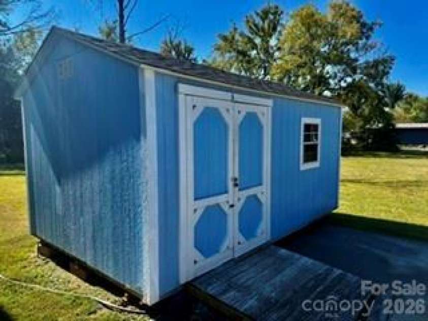 1305 Crawford Road, Rock Hill, SC 29730.  MLS# CAR4429444, YatesRealty ID 54112. 
