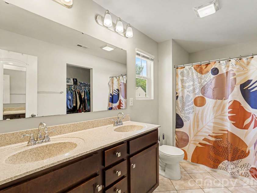 628 Gants Road, York, SC 29745.  MLS# CAR4430385, YatesRealty ID 54114. Primary bathroom