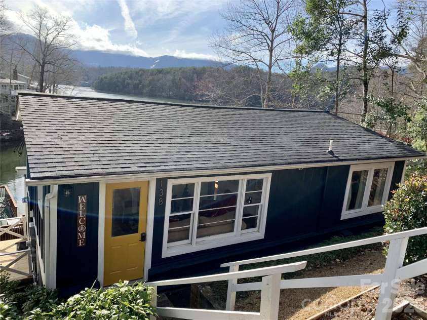 138 Hummingbird Cove, Lake Lure, NC 28746.  MLS# CAR4423376, YatesRealty ID 54119. 