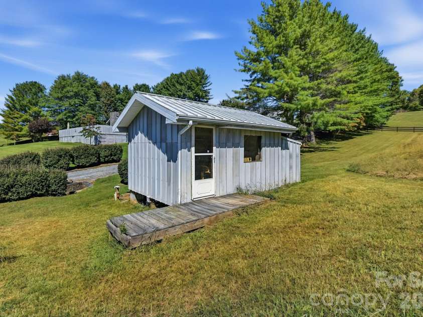 1145 Coleman Mountain Road, Waynesville, NC 28785.  MLS# CAR4430183, YatesRealty ID 54124. 