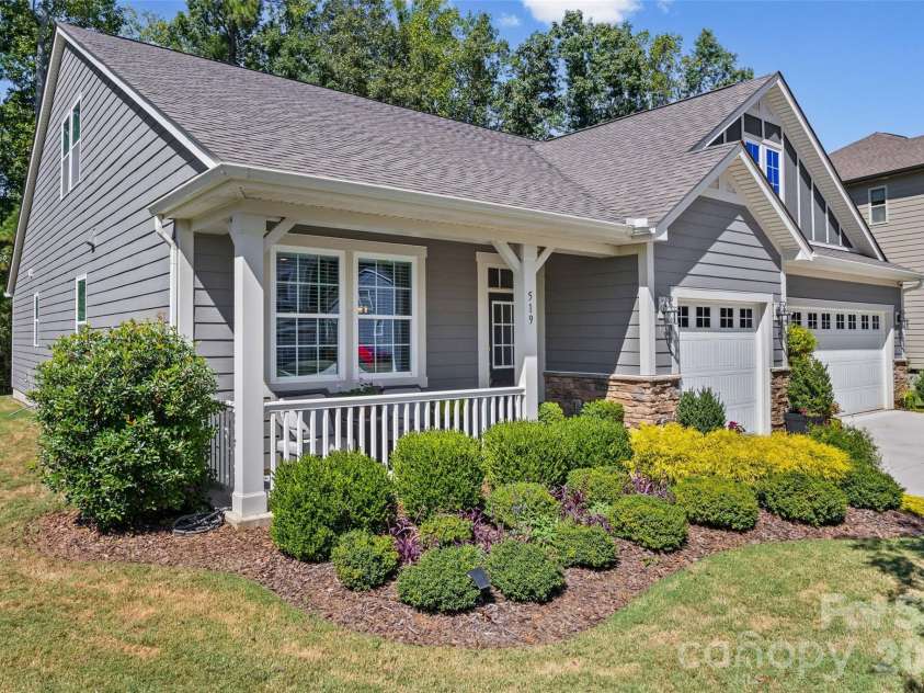 519 Sandbar Point, Clover, SC 29710.  MLS# CAR4426535, YatesRealty ID 54126. 
