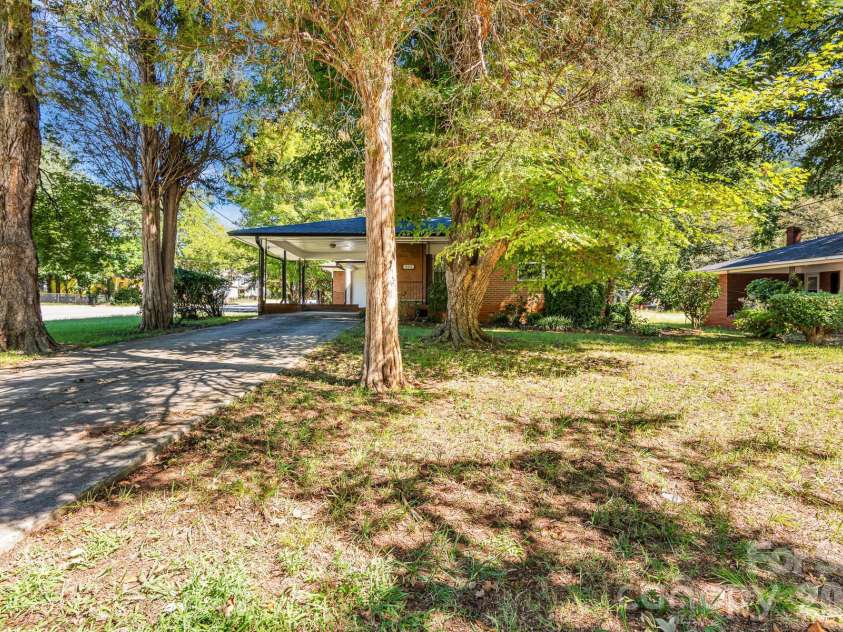 402 Horah Street, Salisbury, NC 28144.  MLS# CAR4430439, YatesRealty ID 54129. 