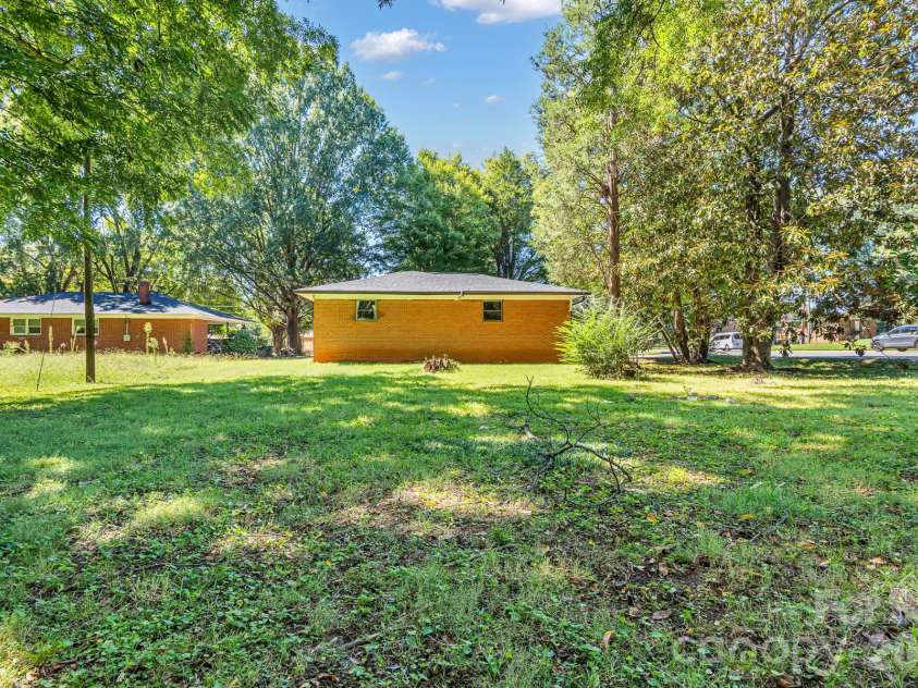 402 Horah Street, Salisbury, NC 28144.  MLS# CAR4430439, YatesRealty ID 54129. 