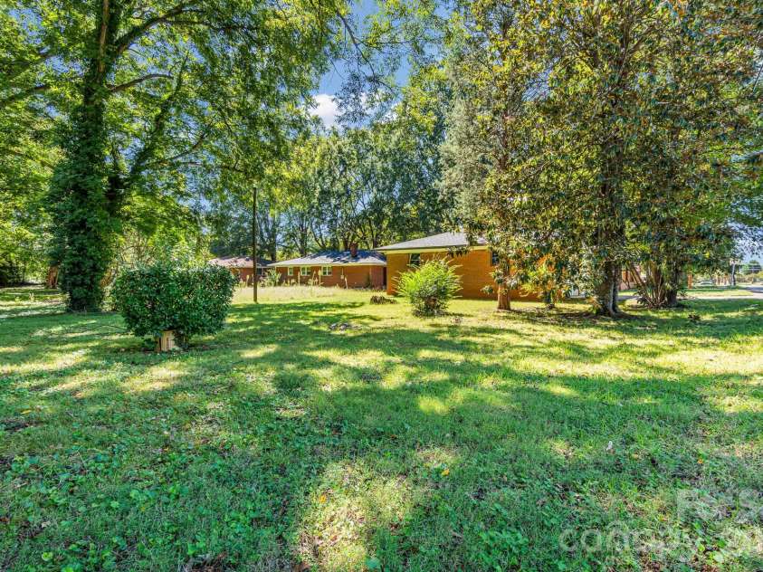 402 Horah Street, Salisbury, NC 28144.  MLS# CAR4430439, YatesRealty ID 54129. 