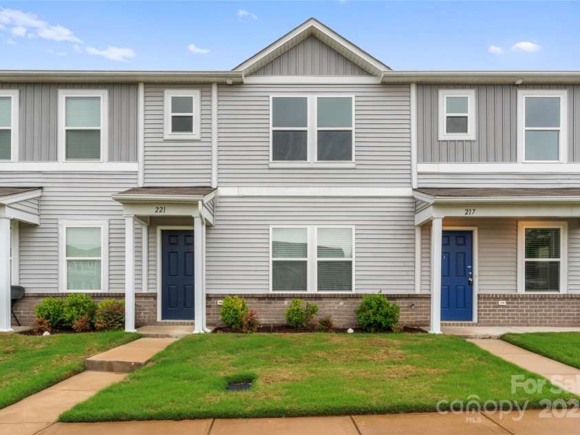 221 Century Drive, Salisbury, NC 28147.  MLS# CAR4246422, YatesRealty ID 5413. 