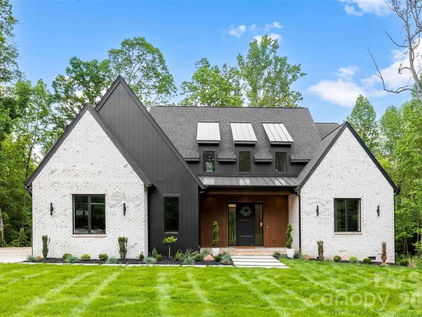 729 Amesbury Drive, Mt Ulla, NC 28125.  MLS# CAR4328135, YatesRealty ID 5413. 